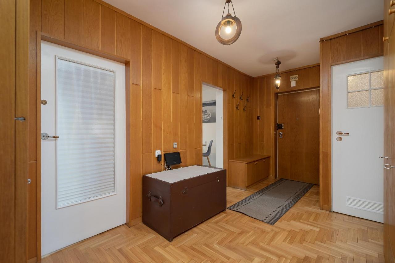 Jozefinska Apartment With Balcony Cracow By Noclegi Renters Krakau Exterior foto